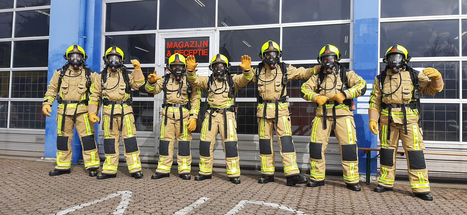 Groepsfoto van brandweermannen