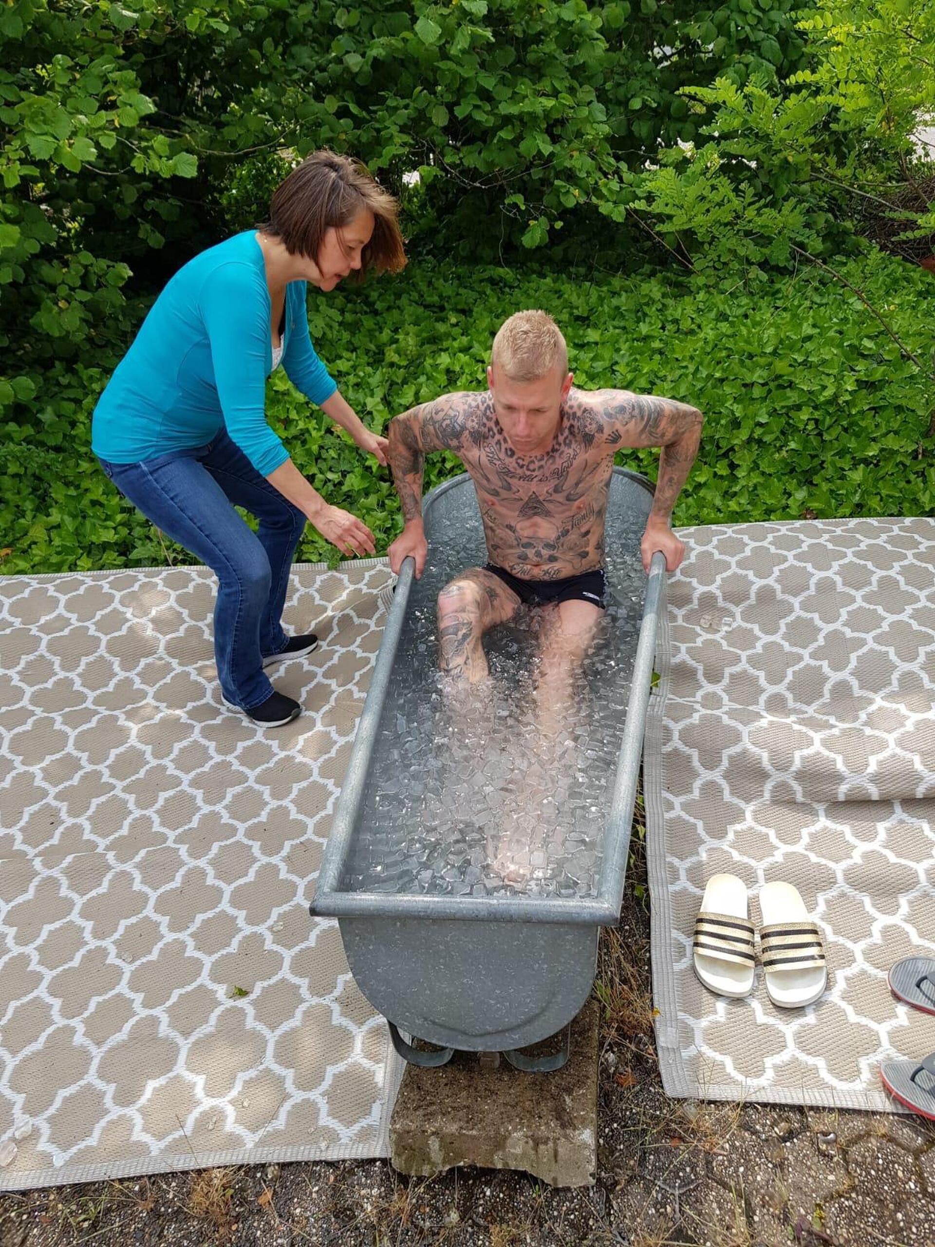 Tony in een ijsbad