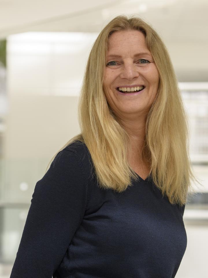 Portretfoto Esther Lieben, Algemeen Directeur Veiligheidsregio Haaglanden en Commandant Brandweer Haaglanden