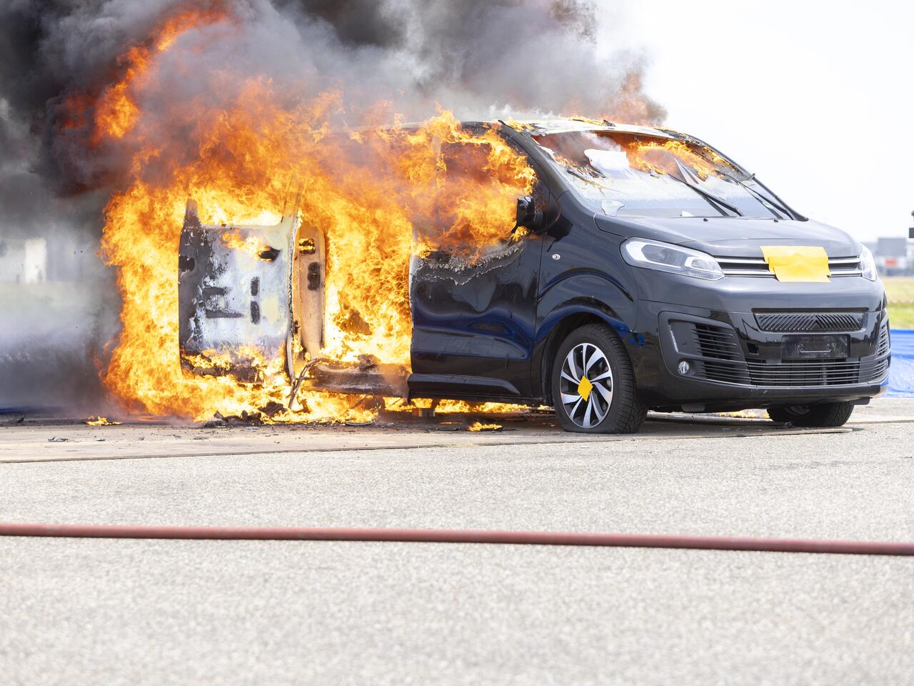 Elektrische autobrand 