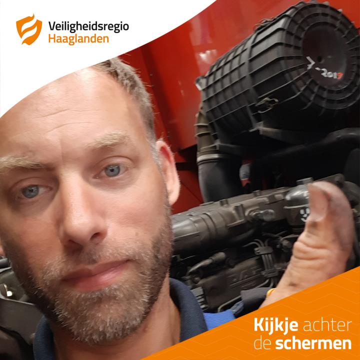 Medewerker Wilhelm, tekst; Kijkje achter de schermen