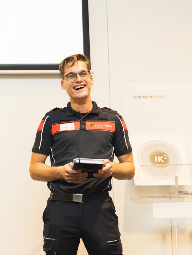 Collega Erik presenteert